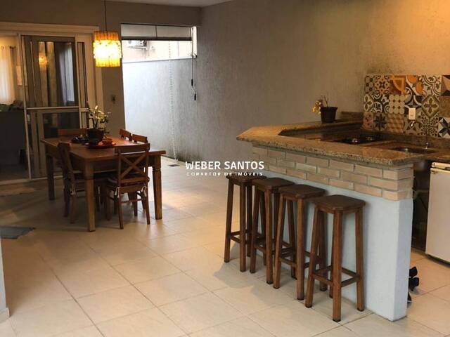Casa para Venda em São José dos Campos - 3