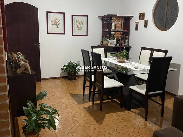 Casa para Venda em São José dos Campos - 2