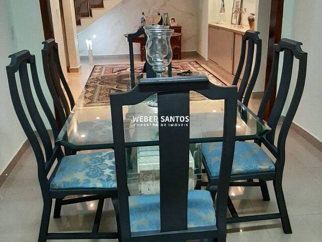 Casa para Venda em São José dos Campos - 3