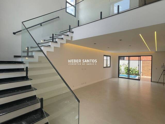 Casa para Venda em São José dos Campos - 3