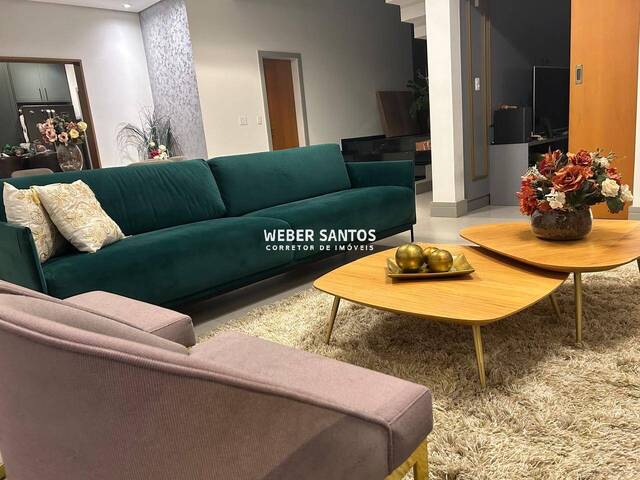 Casa para Venda em São José dos Campos - 2