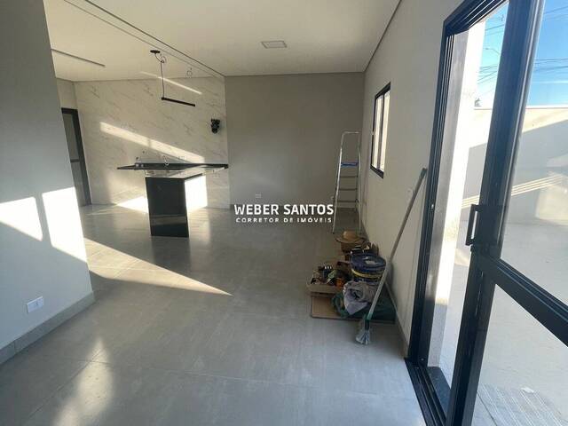 Casa para Venda em São José dos Campos - 5
