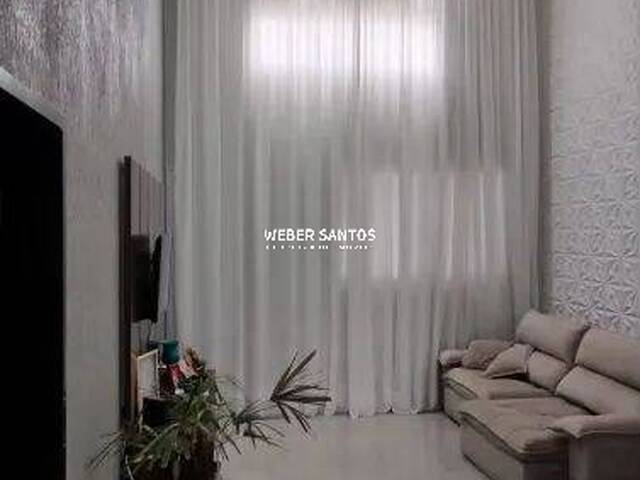 Casa para Venda em Jacareí - 3