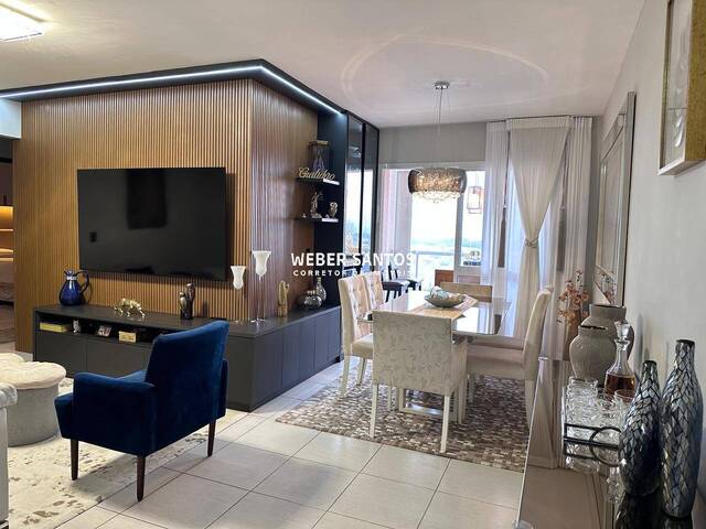 Apartamento para Venda em São José dos Campos - 2